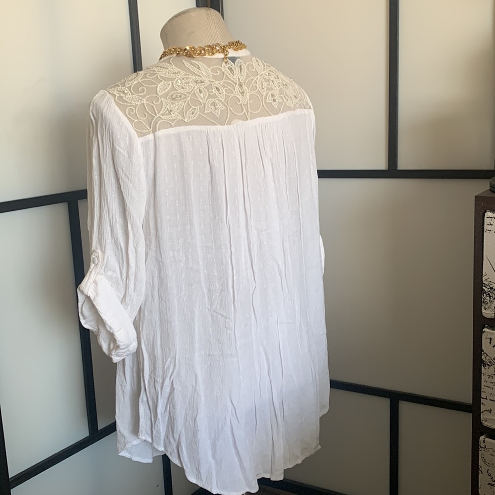 Torrid Women's White Tunic Detail Sheer Top Size 2X V797 - Picture 9 of 16